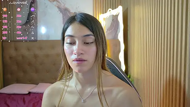 Snapshot of Jenner_tay chatting on June 2026 03:20:02 AM Jenner tay online show from June 2026 03:20:02 AM