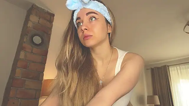 Snapshot of hotexclusive_ chatting on December 2024 06:52:01 AM hotexclusive online show from December 2024 06:52:01 AM