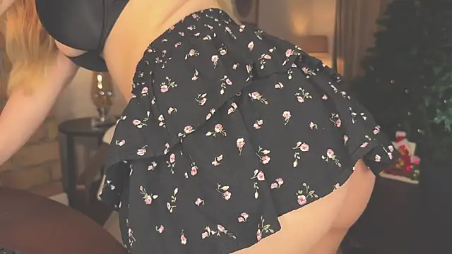 Snapshot of hotexclusive_ chatting on December 2024 04:34:01 AM hotexclusive online show from December 2024 04:34:01 AM