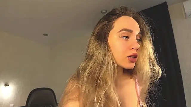 Snapshot of hotexclusive_ chatting on February 2025 04:10:02 AM hotexclusive online show from February 2025 04:10:02 AM