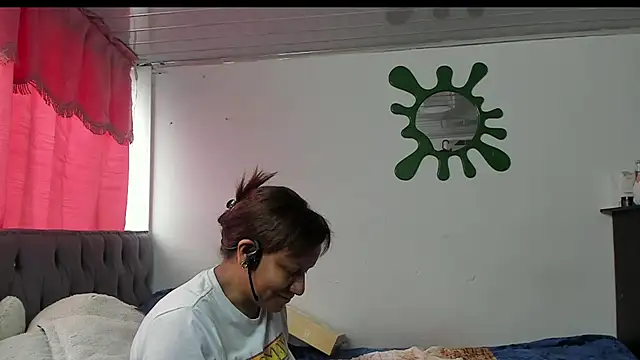 Snapshot of Laflaka22 chatting on November 2025 05:44:01 PM Laflaka22 online show from November 2025 05:44:01 PM