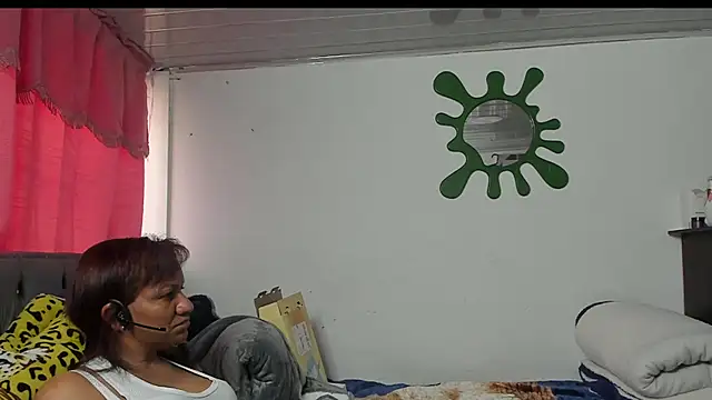 Snapshot of Laflaka22 chatting on November 2025 10:09:02 PM Laflaka22 online show from November 2025 10:09:02 PM