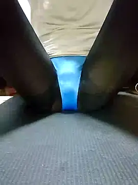 dmmsuzu95 online show from December 2024 01:53:02 PM