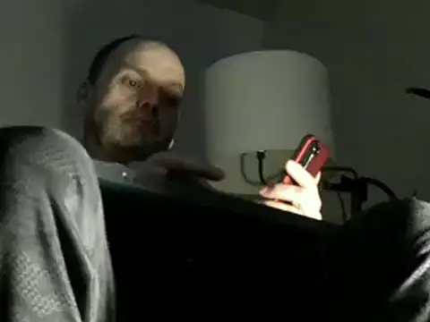 Snapshot of caressonnous chatting on December 2024 10:40:01 PM caressonnous online show from December 2024 10:40:01 PM