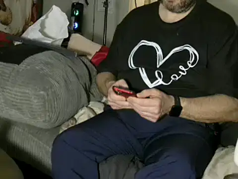 Snapshot of caressonnous chatting on December 2024 11:16:02 PM caressonnous online show from December 2024 11:16:02 PM