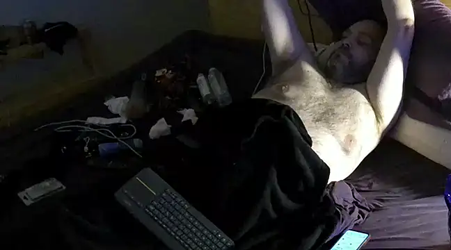 Snapshot of caressonnous chatting on March 2025 12:58:02 PM caressonnous online show from March 2025 12:58:02 PM