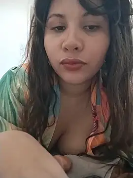 Snapshot of Yara0k chatting on November 2025 03:35:01 PM Yara0k online show from November 2025 03:35:01 PM