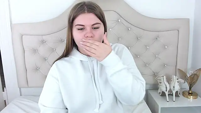 Snapshot of AbbyPleasure chatting on January 2025 10:06:02 AM AbbyPleasure online show from January 2025 10:06:02 AM