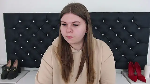 Snapshot of AbbyPleasure chatting on March 2025 01:07:02 PM AbbyPleasure online show from March 2025 01:07:02 PM