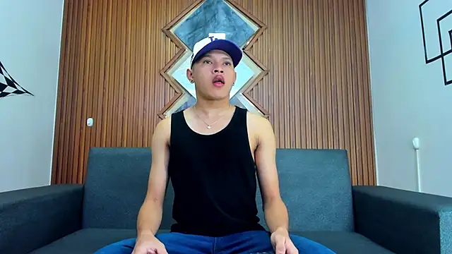 liam genner  online show from March 2025 07:28:01 PM