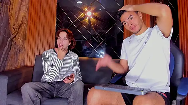 liam genner  online show from December 2025 08:14:02 PM