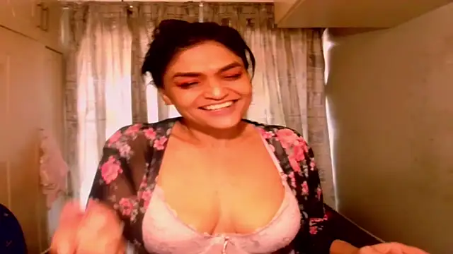 Snapshot of Indian_Blaze00 chatting on February 2025 04:32:01 PM Indian Blaze00 online show from February 2025 04:32:01 PM