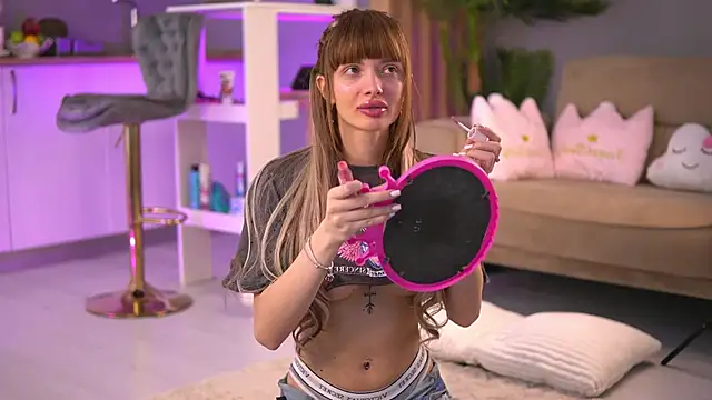 Snapshot of ButterflyLeah chatting on March 2025 05:29:02 AM ButterflyLeah online show from March 2025 05:29:02 AM