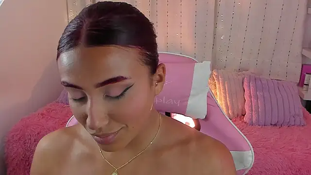 Snapshot of veronicaxx69 chatting on September 2025 12:45:01 AM veronicaxx69 online show from September 2025 12:45:01 AM