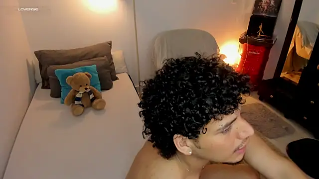 Curlblue online show from September 2025 02:44:02 AM