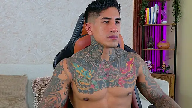 Snapshot of AdanReilly chatting on January 2026 04:00:01 PM AdanReilly online show from January 2026 04:00:01 PM