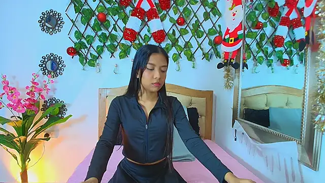 Snapshot of kinkysweet__ chatting on December 2025 01:42:01 PM kinkysweet online show from December 2025 01:42:01 PM