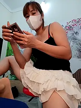 Snapshot of zizi_public chatting on October 2025 03:24:02 AM zizi public online show from October 2025 03:24:02 AM