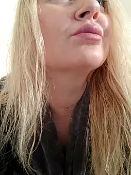 LadyLolyPop  online show from April 2026 01:37:01 AM