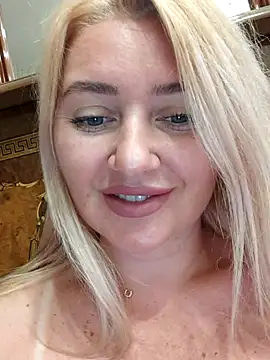 LadyLolyPop  online show from June 2026 12:52:02 AM