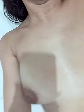 Snapshot of By_Aninha chatting on October 2025 11:46:01 PM By Aninha online show from October 2025 11:46:01 PM