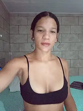 Snapshot of By_Aninha chatting on December 2025 12:09:01 PM By Aninha online show from December 2025 12:09:01 PM