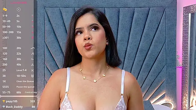 Martina-Roberts online show from January 2025 12:24:01 PM