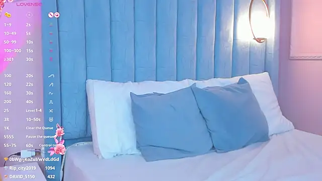 Martina-Roberts online show from February 2025 05:15:01 PM