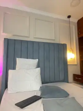 Martina-Roberts online show from March 2025 03:18:02 PM