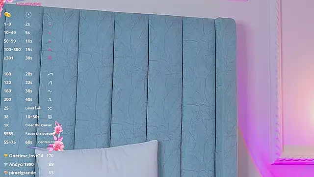 Martina-Roberts online show from March 2025 06:37:02 PM