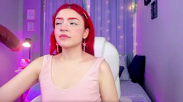 Snapshot of Tiny__Emmy chatting on December 2024 07:12:02 PM Tiny Emmy online show from December 2024 07:12:02 PM