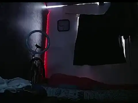 bulguehot online show from February 2025 01:44:01 PM