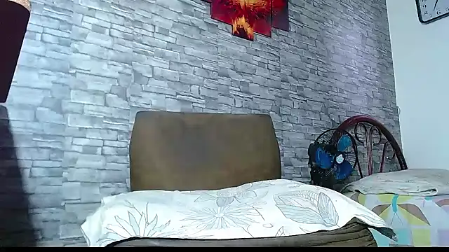 bulguehot online show from November 2025 01:11:01 PM