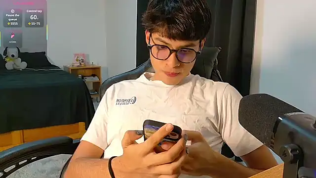 Jacotnk online show from November 2025 03:50:01 AM