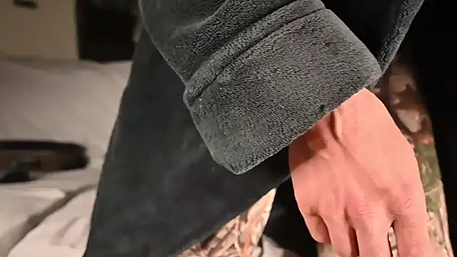 Snapshot of joeiandola chatting on February 2025 04:42:01 AM joeiandola online show from February 2025 04:42:01 AM