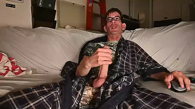 Snapshot of joeiandola chatting on February 2025 09:36:01 PM joeiandola online show from February 2025 09:36:01 PM