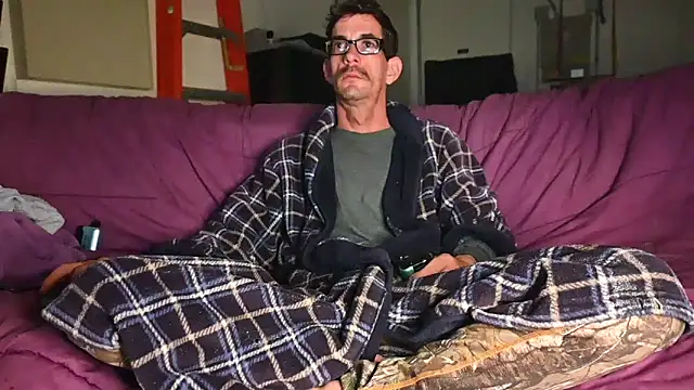 Snapshot of joeiandola chatting on March 2025 05:09:01 AM joeiandola online show from March 2025 05:09:01 AM