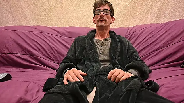 Snapshot of joeiandola chatting on March 2025 02:48:01 AM joeiandola online show from March 2025 02:48:01 AM