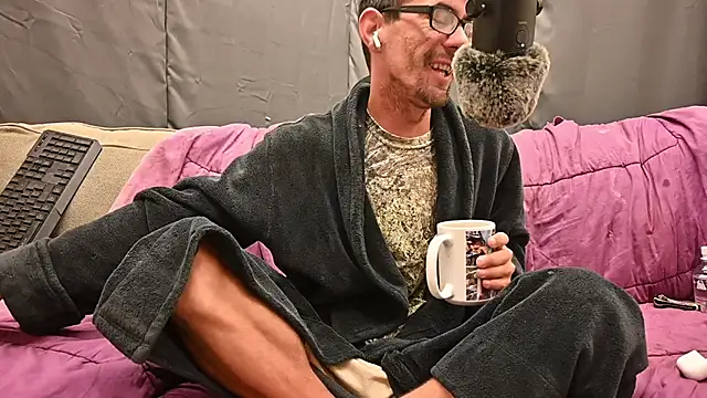 Snapshot of joeiandola chatting on September 2025 01:59:01 PM joeiandola online show from September 2025 01:59:01 PM