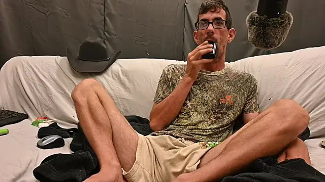 Snapshot of joeiandola chatting on September 2025 02:27:01 AM joeiandola online show from September 2025 02:27:01 AM