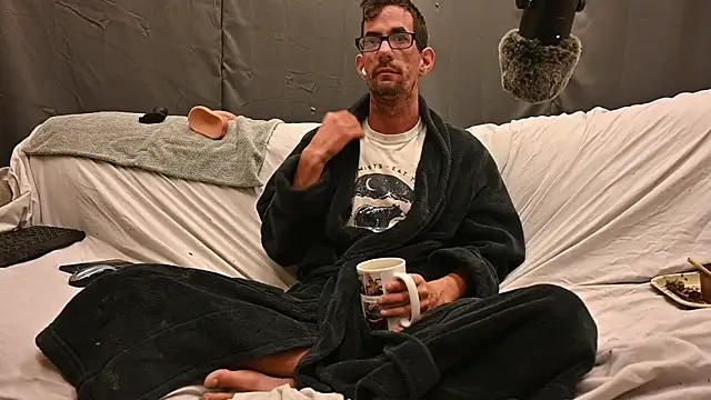 Snapshot of joeiandola chatting on September 2025 03:17:02 PM joeiandola online show from September 2025 03:17:02 PM