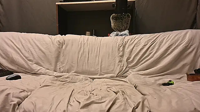 Snapshot of joeiandola chatting on October 2025 05:08:01 AM joeiandola online show from October 2025 05:08:01 AM