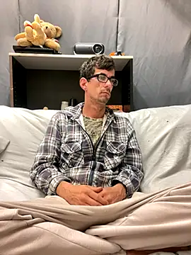 Snapshot of joeiandola chatting on October 2025 05:46:01 PM joeiandola online show from October 2025 05:46:01 PM