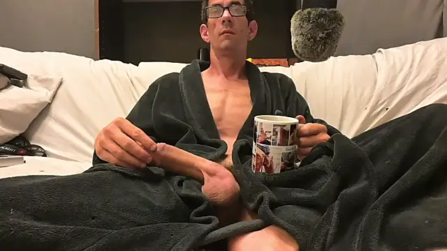 Snapshot of joeiandola chatting on November 2025 04:24:01 AM joeiandola online show from November 2025 04:24:01 AM