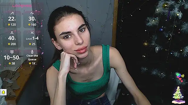 Snapshot of EmmyGreans chatting on December 2024 09:55:02 AM EmmyGreans online show from December 2024 09:55:02 AM