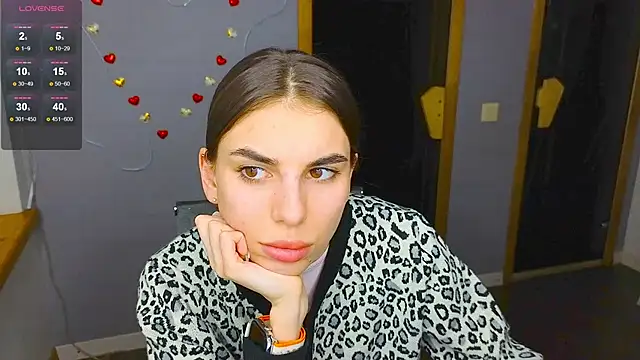 Snapshot of EmmyGreans chatting on February 2025 12:36:01 PM EmmyGreans online show from February 2025 12:36:01 PM