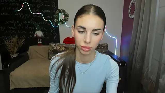 Snapshot of EmmyGreans chatting on December 2025 06:41:02 AM EmmyGreans online show from December 2025 06:41:02 AM