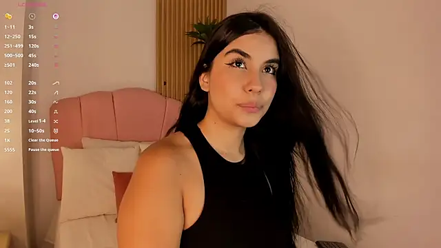 Snapshot of Mara_Betancurt chatting on July 2026 03:31:02 AM Mara Betancurt online show from July 2026 03:31:02 AM