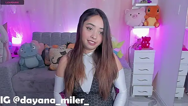 Snapshot of _dayana_miler chatting on October 2025 02:02:01 PM dayana miler online show from October 2025 02:02:01 PM