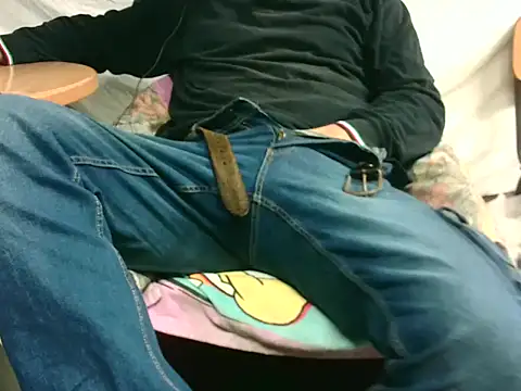 Giulio35 Pika online show from October 2025 07:36:02 PM